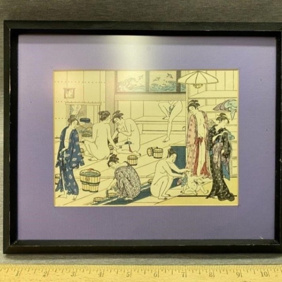 Japanese Woodcut Printmaker Ukiyoe Artwork Woman Bath House Torii Kiyonaga - Picture 1 of 3